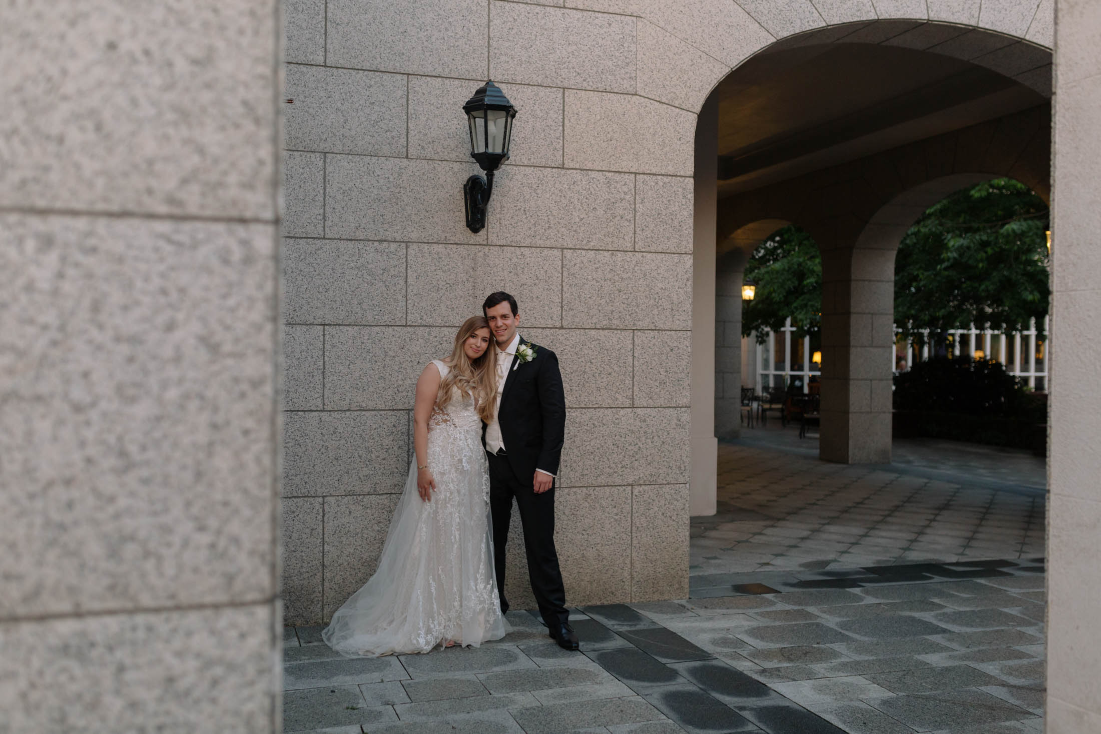 Jennifer + Florian, Intercontinental Wedding in Dublin